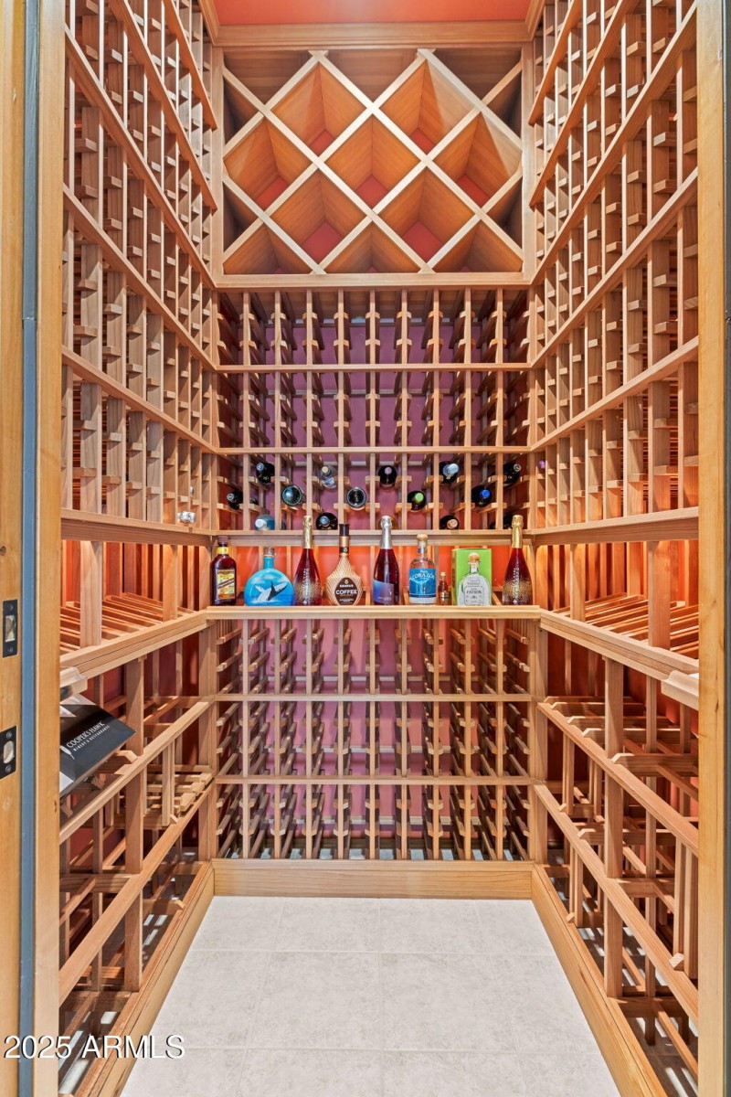 1000 bottle wine room