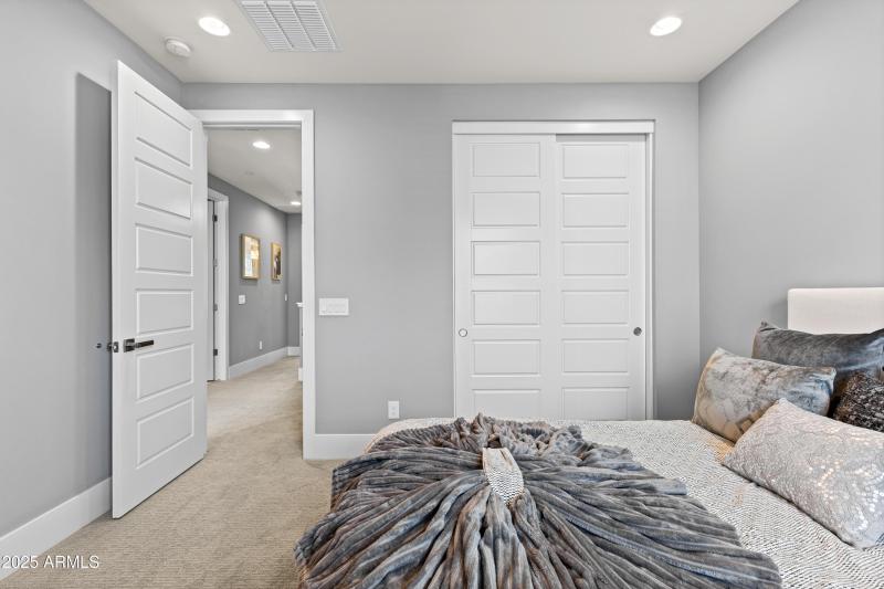 1717 E Morten Ave #62-25