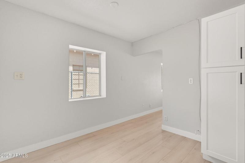 16-web-or-mls-Lincoln-16