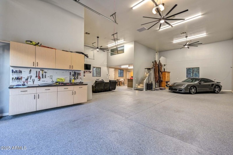 Night-RV Garage-Workbench