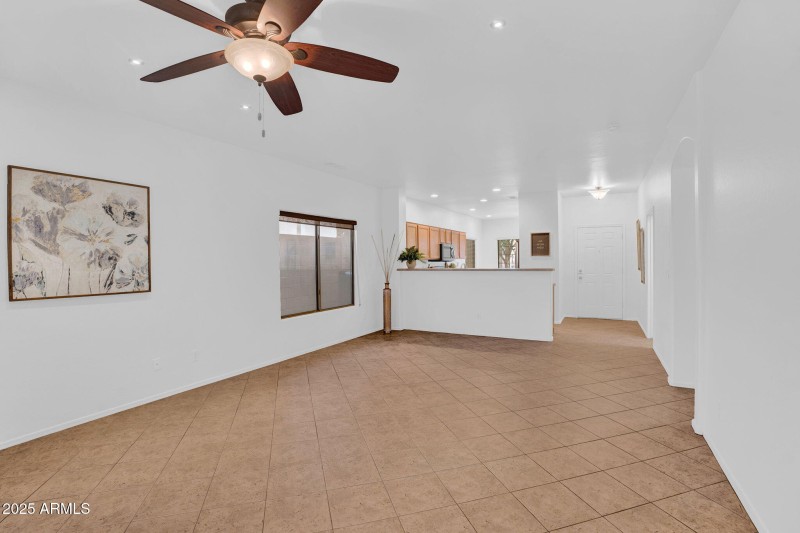 7-web-or-mls-10154 E Kilarea - 4