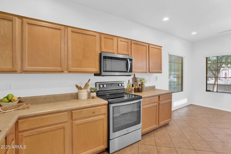 10-web-or-mls-10154 E Kilarea - 12