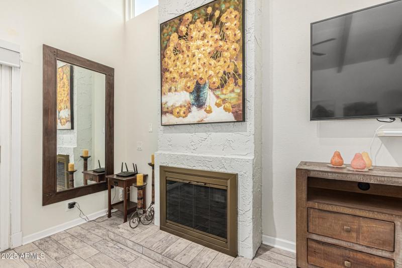 livingroom fireplace