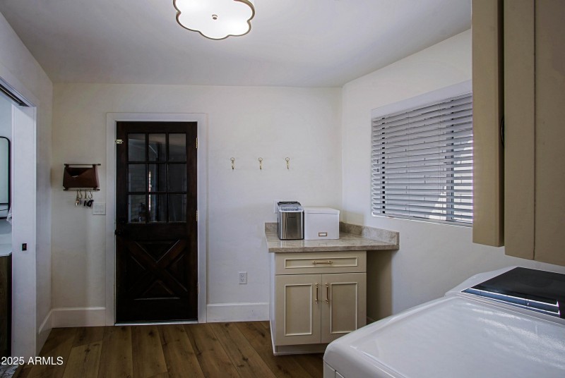 Laundry Room 1