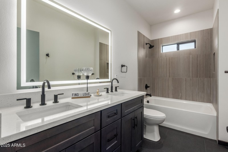 Hall Bath w/ Dual Sinks