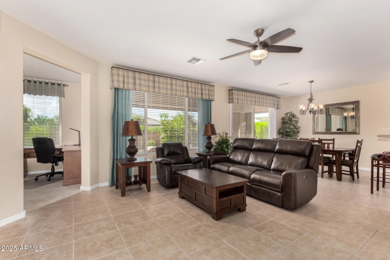 Great Room Perfect for all entertaining!