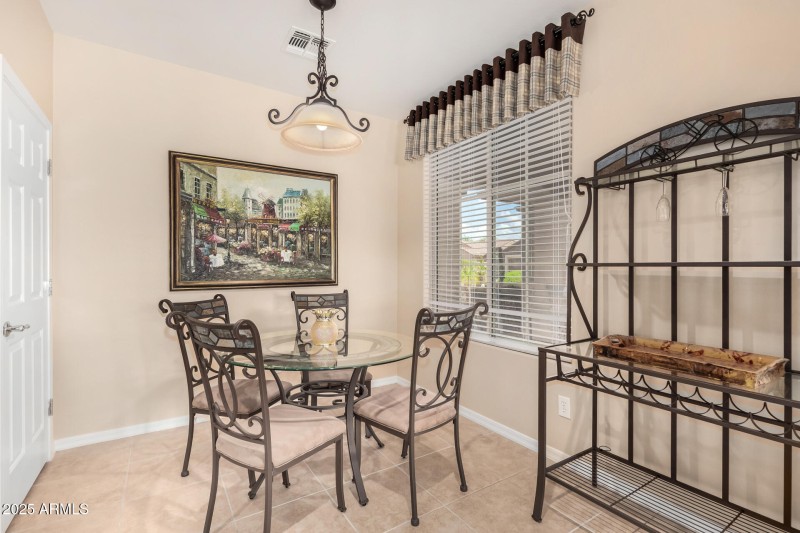 Eat in Kitchen area w/ pantry