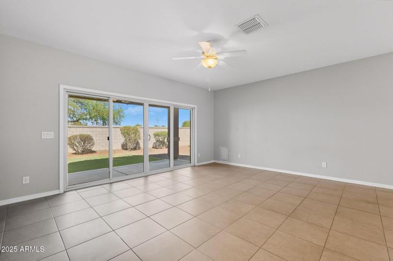 19-web-or-mls-Tulip-19