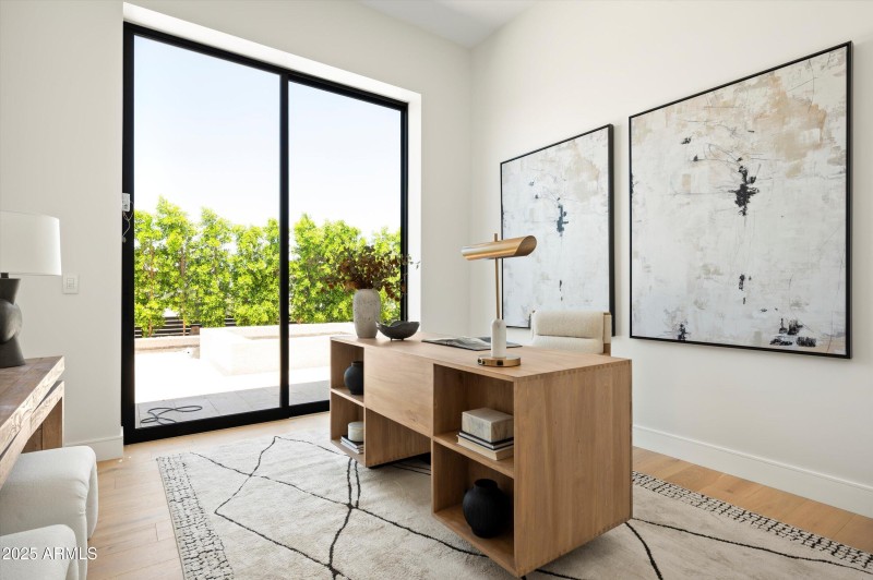 37-6535 N 40th Place-122