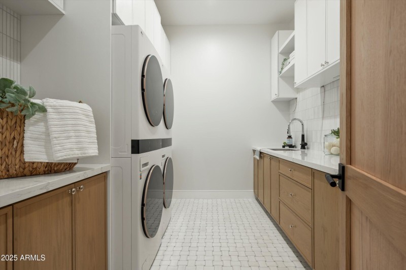 38-6535 N 40th Place-123