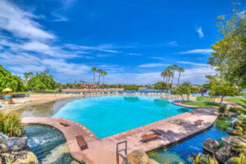 16-Val-Vista-Lakes-Clubhouse-Beach-Pool-