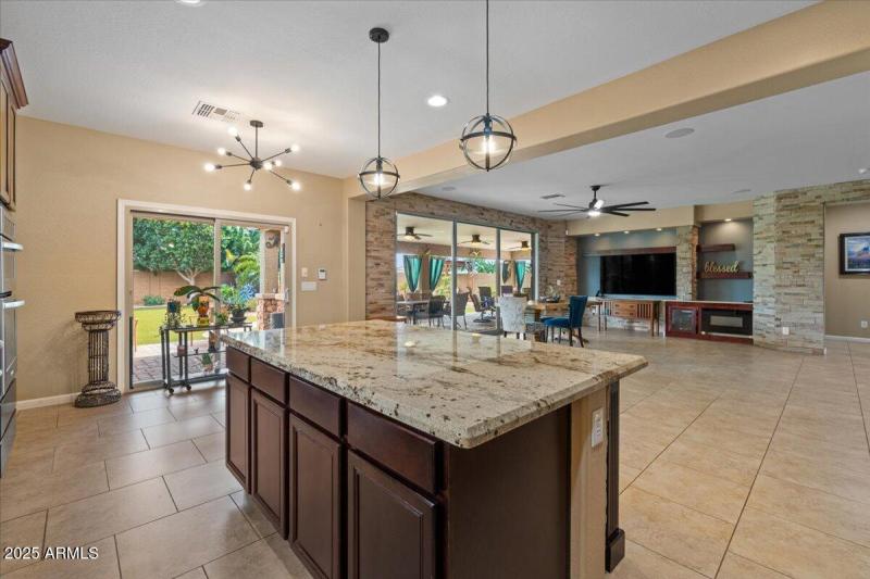 21-Kitchen