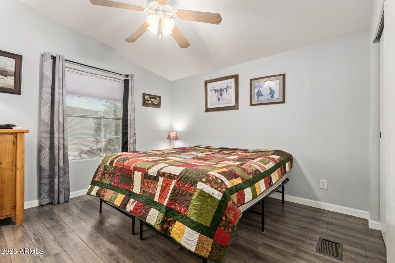 201 S Greenfield Rd 140