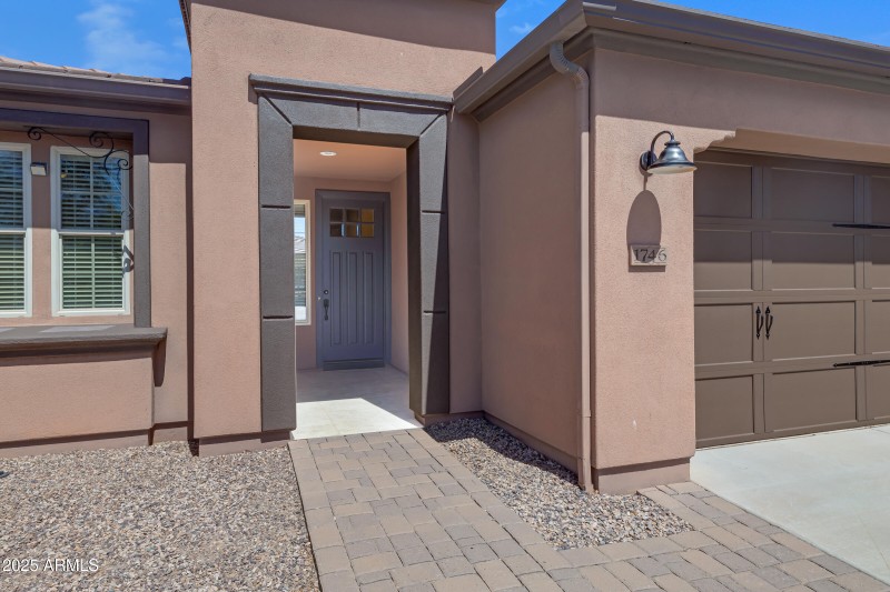 1746 E Harmony Wy-5