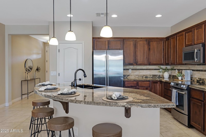 1746 E Harmony Wy-14