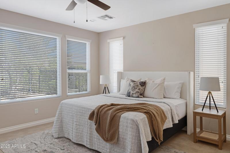 1746 E Harmony Wy-22