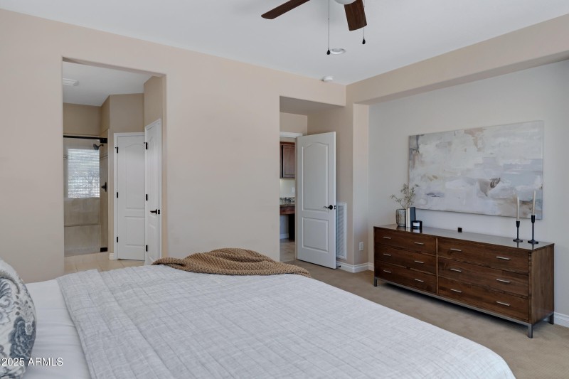 1746 E Harmony Wy-23