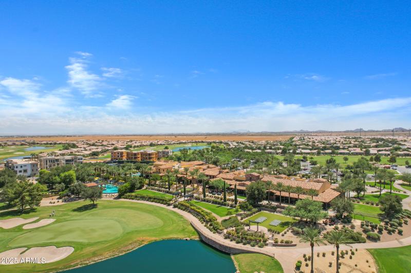 1746 E Harmony Wy-49