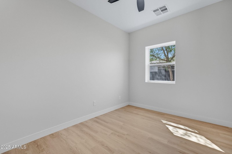 24-web-or-mls-Washington-24