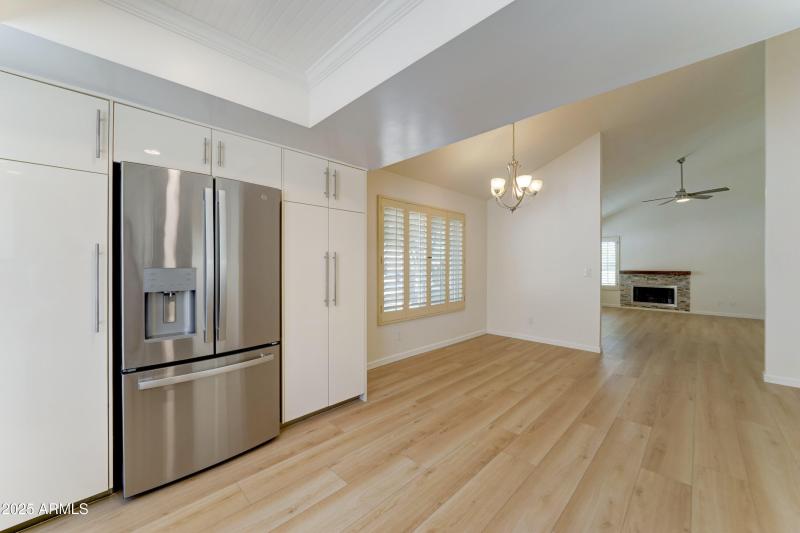 1658 N Sierra Vista Dr-9