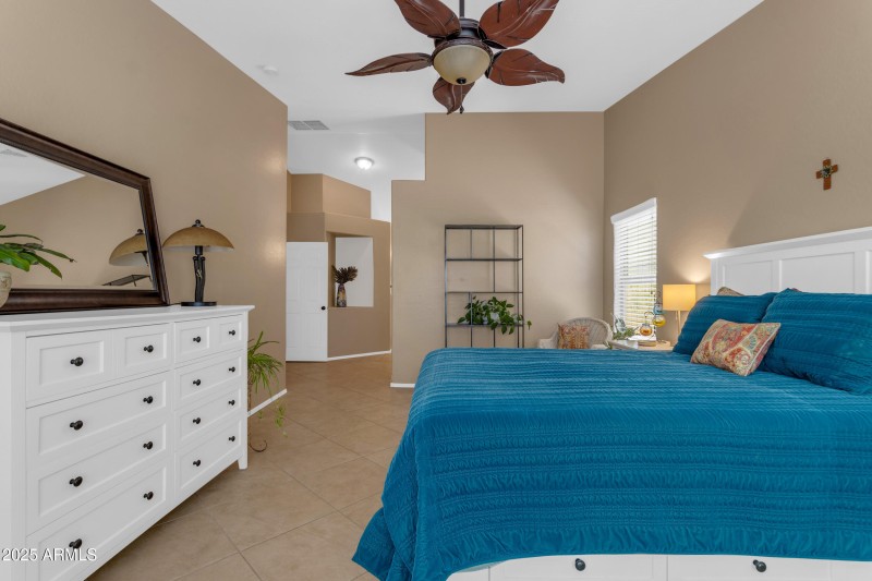 25_064_a4m_opnshw (1)