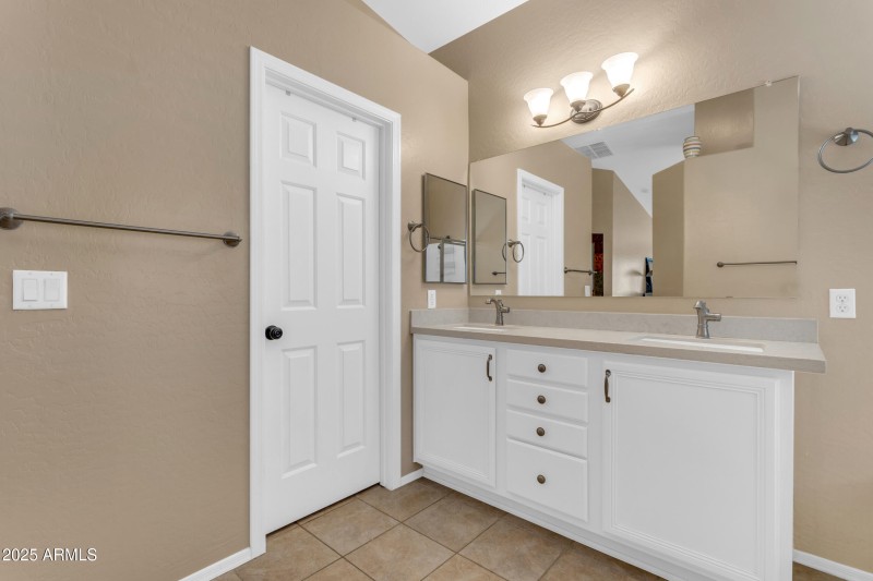 29_076_a4m_opnshw (1)