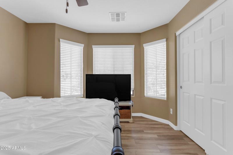 36_097_a4m_opnshw (1)