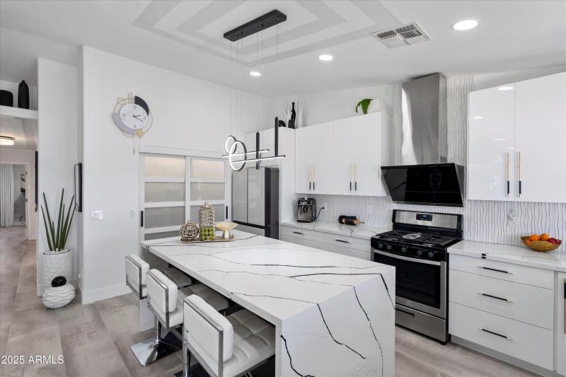 17-Kitchen