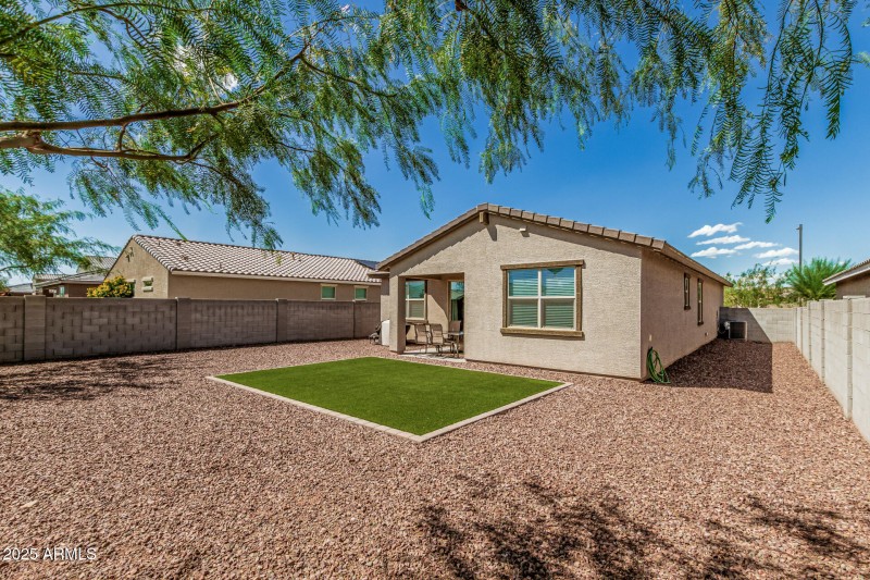 41 Pinnacle