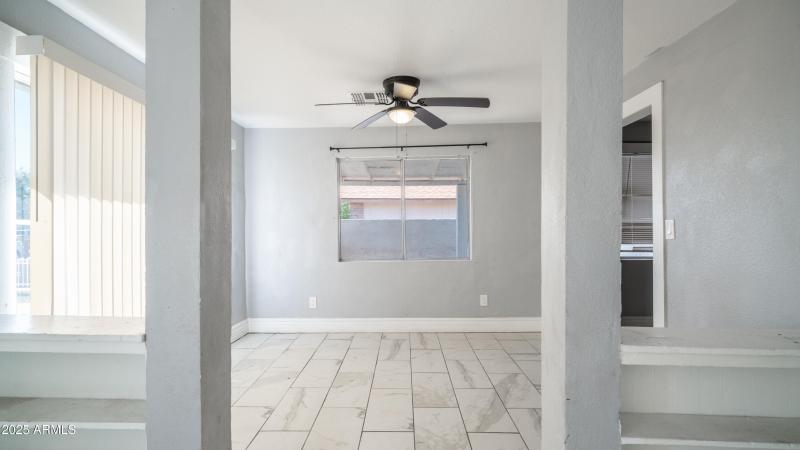 5550 W Gardenia Ave-5