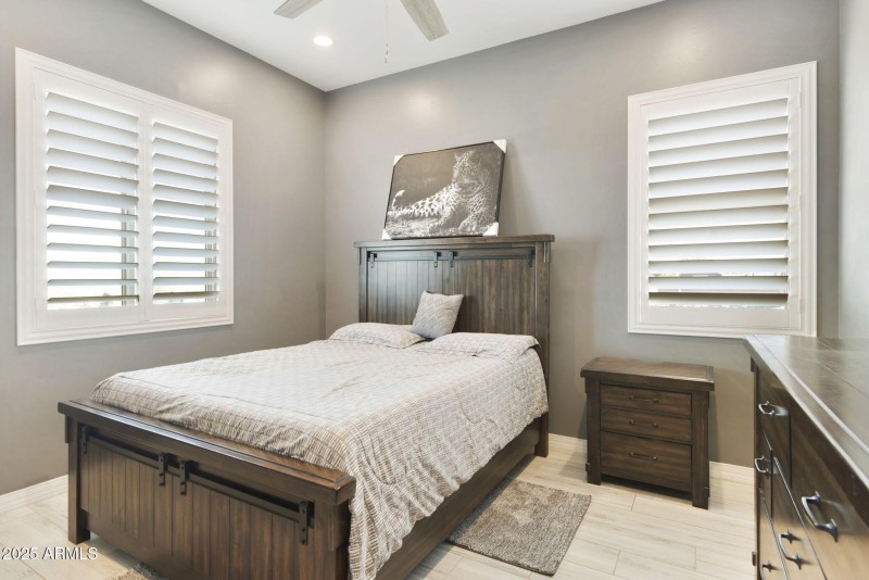 18-web-or-mls-_DSC0870