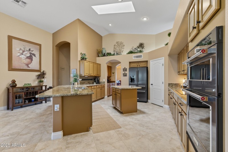 Kitchen w/skylight
