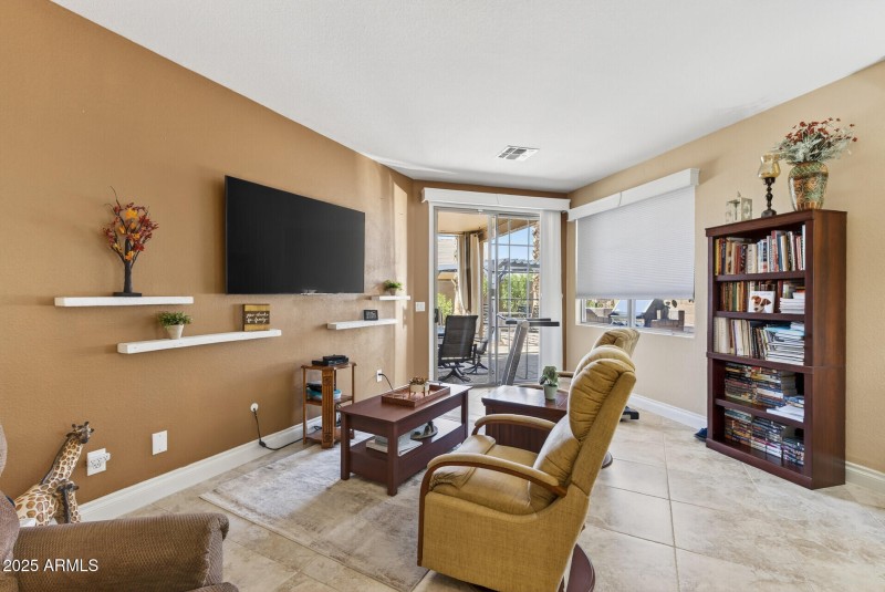 Owner's Suite Sitting Area