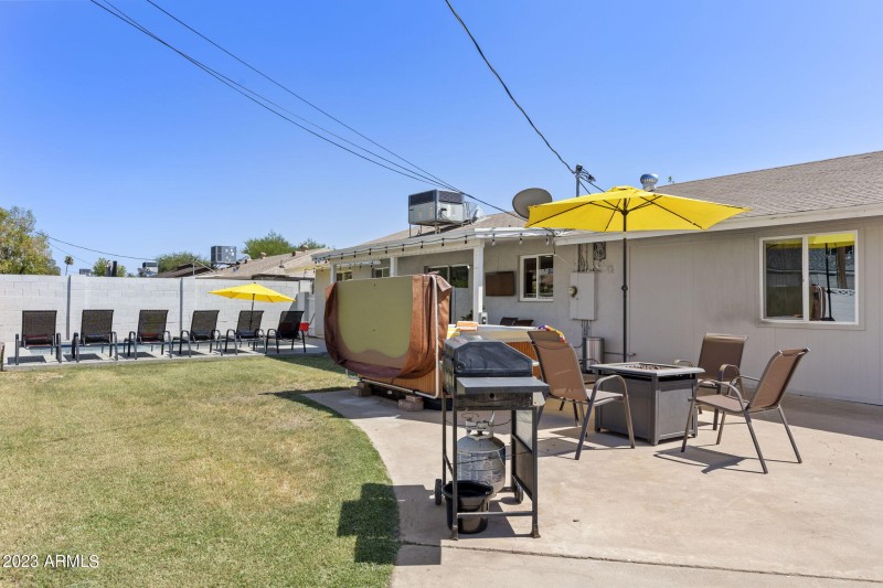 1-web-or-mls-8308-e-minnezona-ave