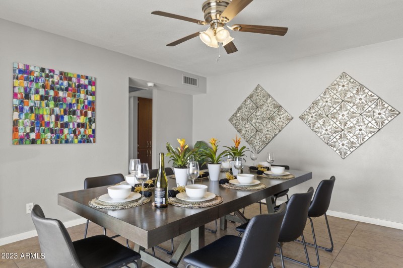 12-web-or-mls-8308-e-minnezona-ave