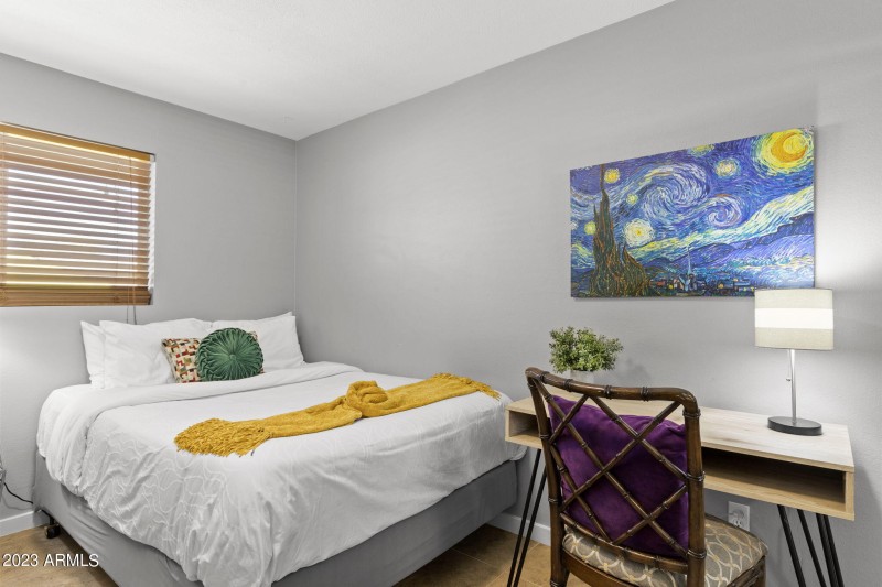 27-web-or-mls-8308-e-minnezona-ave