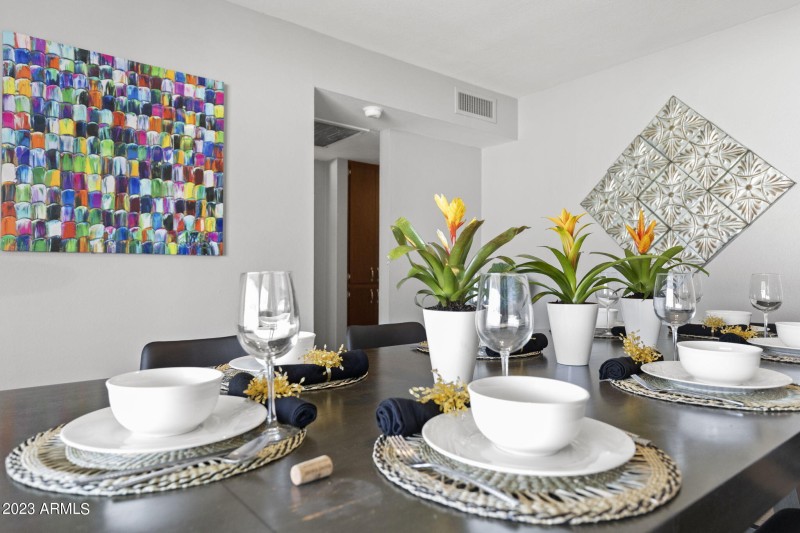 34-web-or-mls-8308-e-minnezona-ave