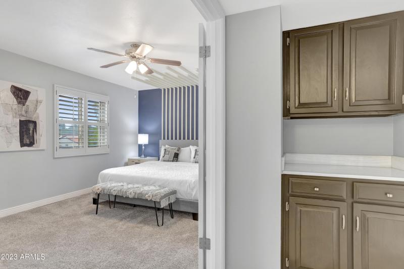 38_14243_N_49th_St__38