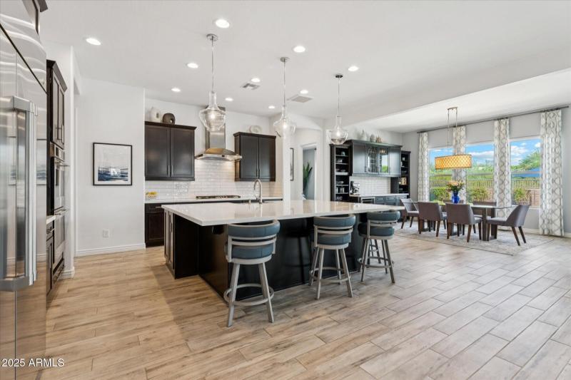 Amazing Kitchen Space!