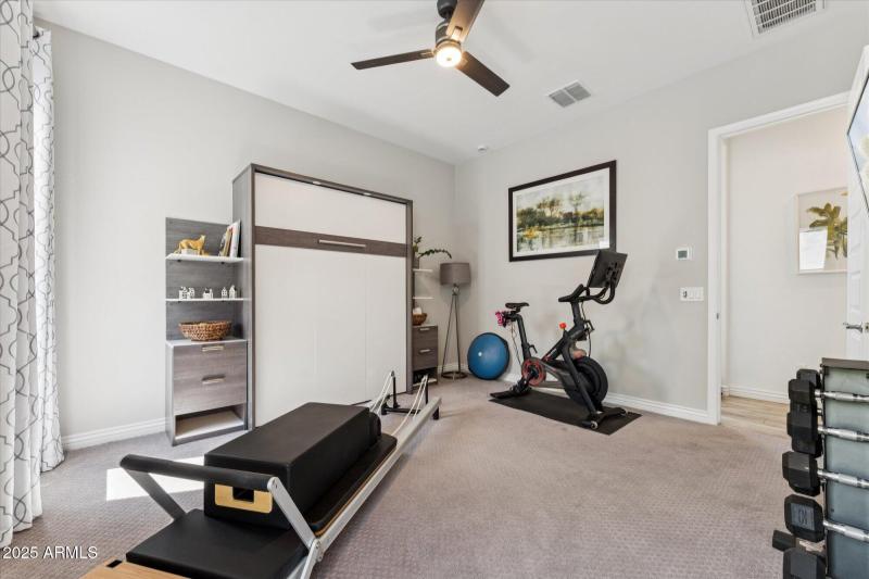 Guest Bedroom 1 w/Murphy Bed