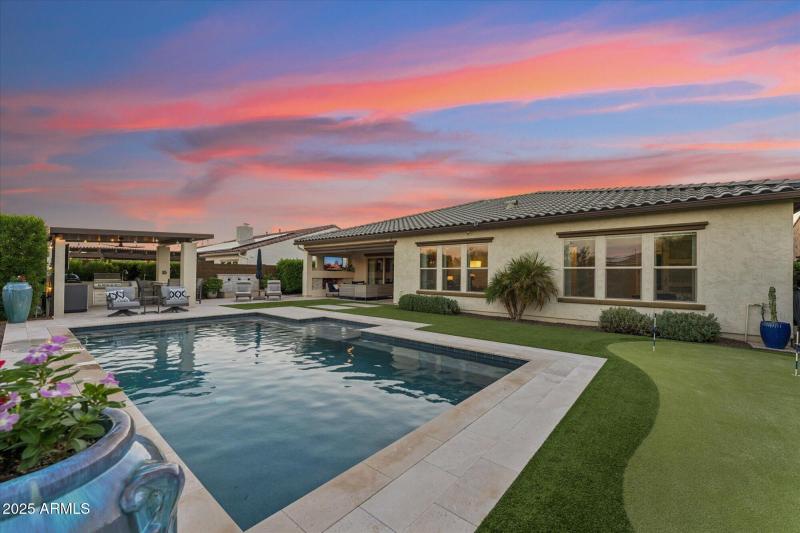 Sunsets are amazing!