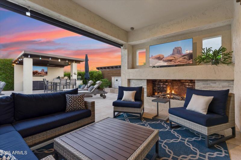 Backyard with "WOW" Factor