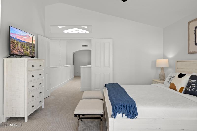 47_1143_E_Amberwood_Dr__047