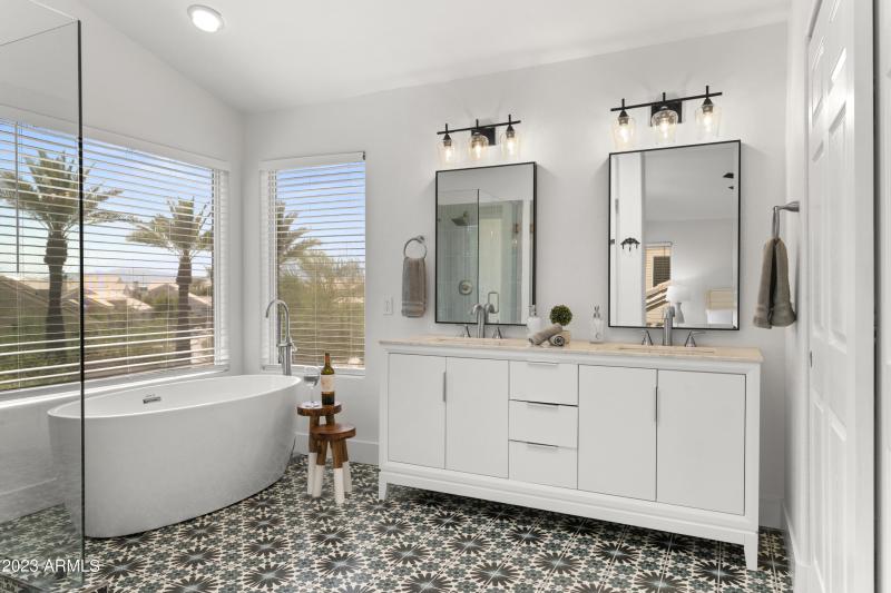 50_1143_E_Amberwood_Dr__050