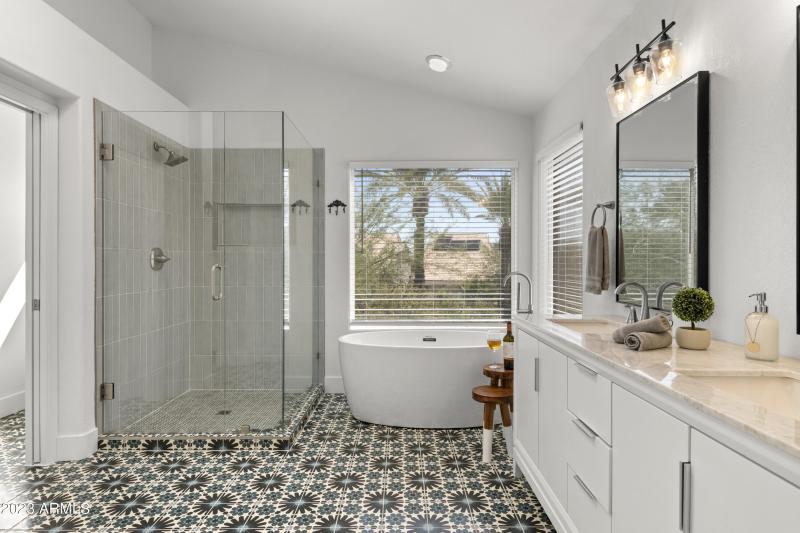 52_1143_E_Amberwood_Dr__052