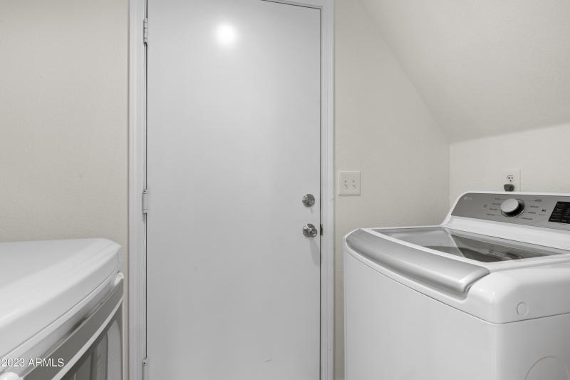 73_1143_E_Amberwood_Dr__073