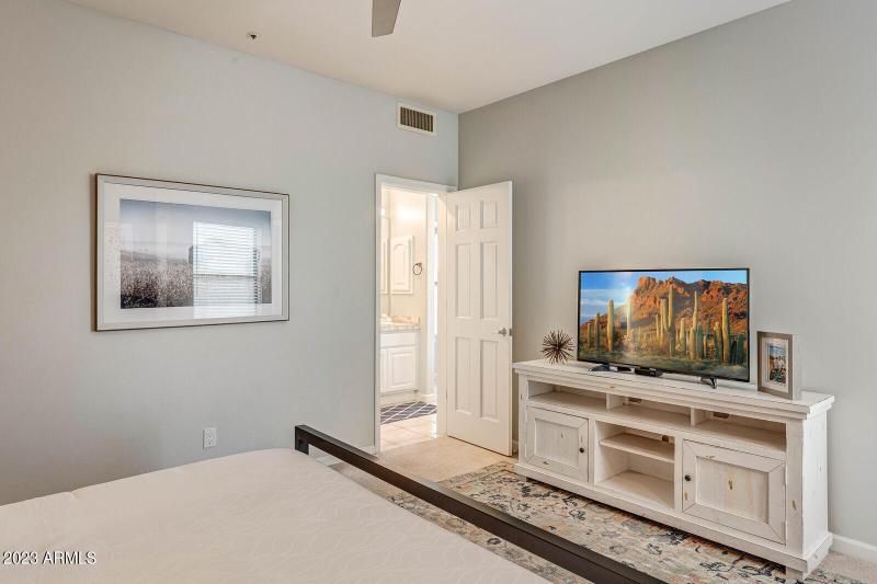 44_8161_E_Alameda_Rd__044_mls