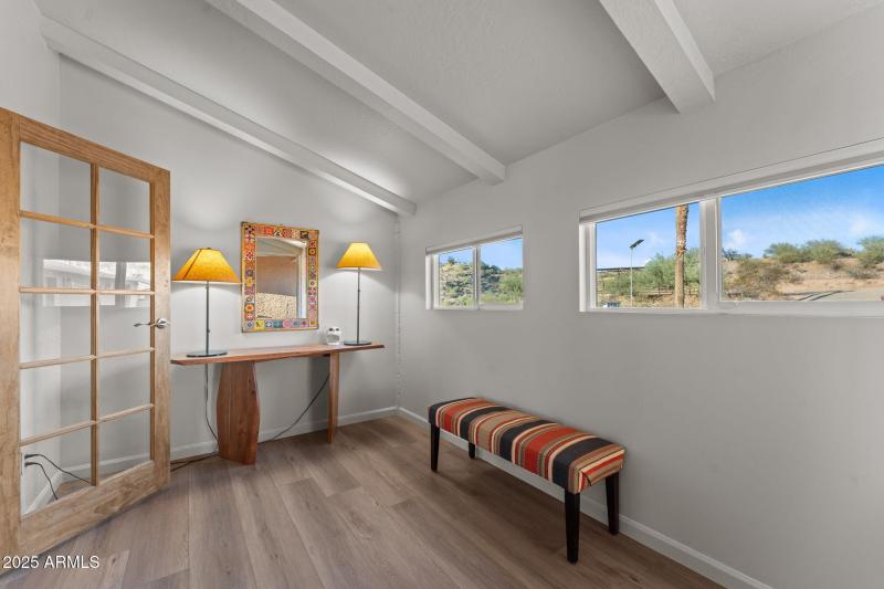 51433 N US Highway 60 89