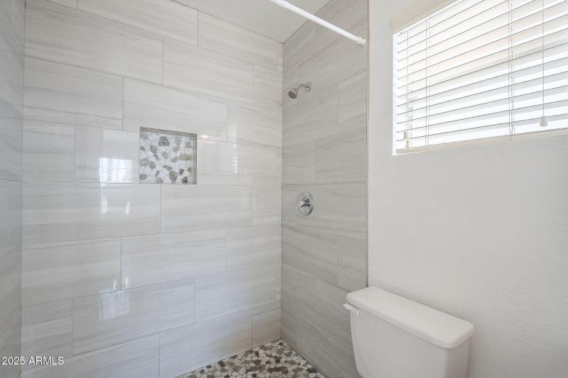CUSTOM WALK IN SHOWER