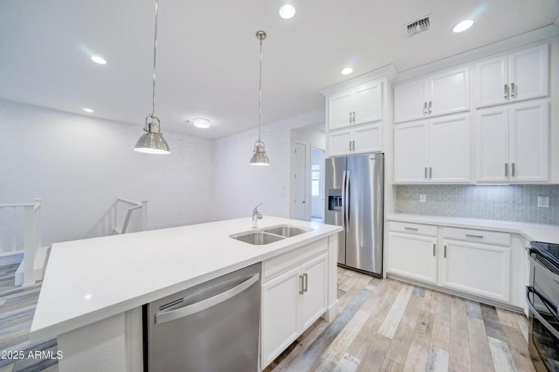 6565 E. Thomas Road #1079-9